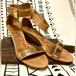Gently Worn, SAM EDELMAN Wedge High Heels LEATHER GOLDEN ACCENTS, Size 8.5 👠